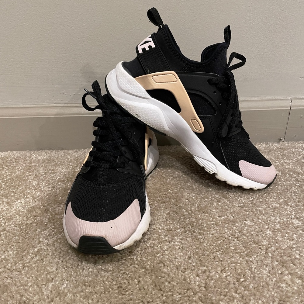 Womens ladies nike air huarache run ultra 4th gen sneaker shoe 6Y size 7.5